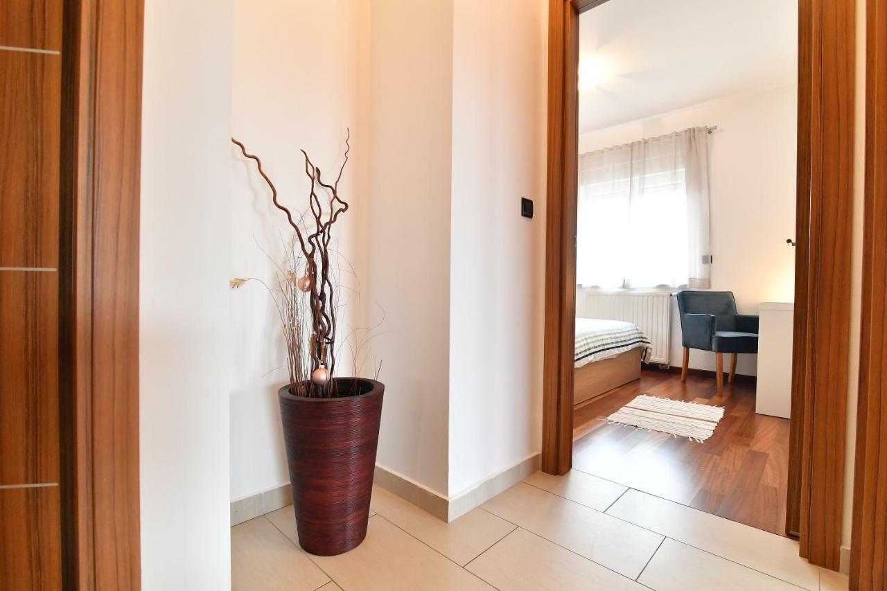 City Penthouse Vita Póla Kültér fotó